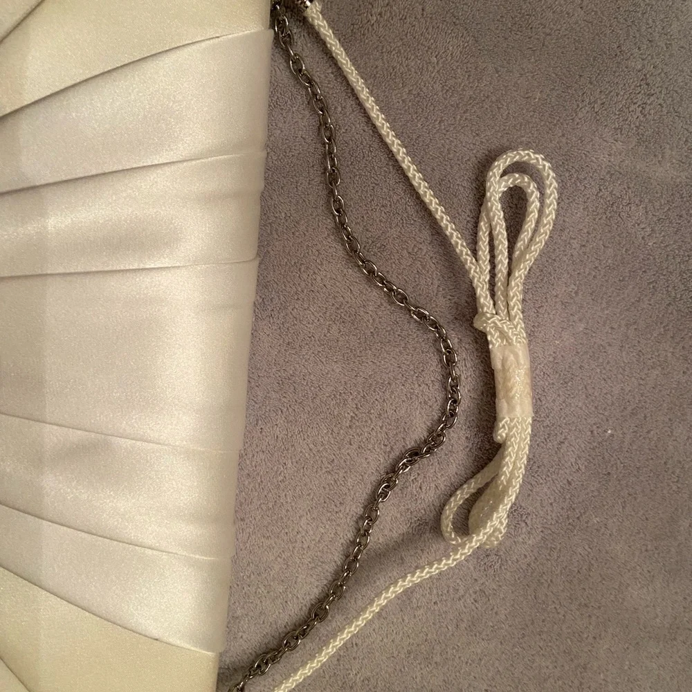 Elegant Ivory Satin Clutch with Rhinestone Accent - Picture 4 of 5